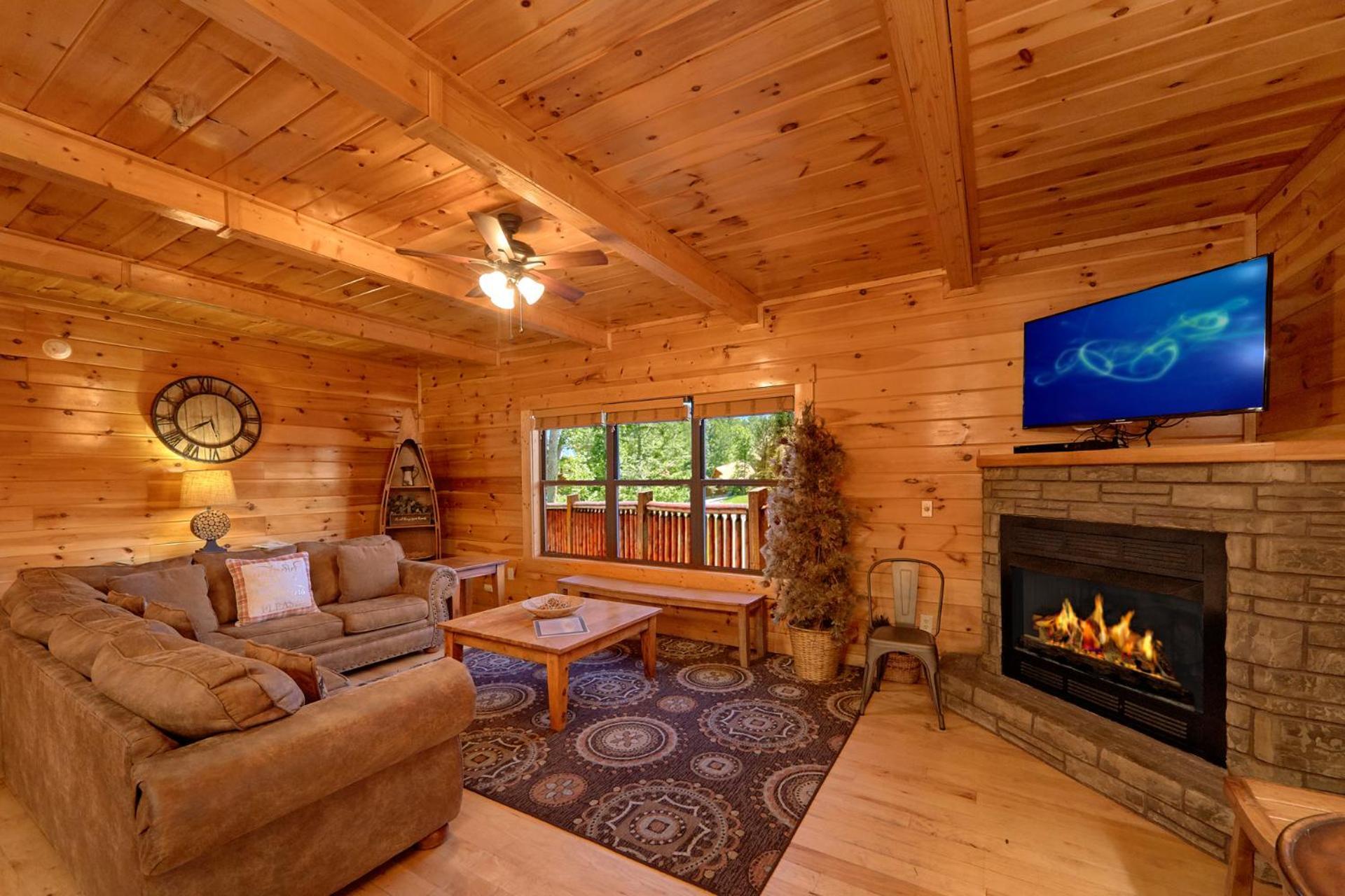Misty Mountain Lodge Holiday Home Гетлинбург Екстериор снимка